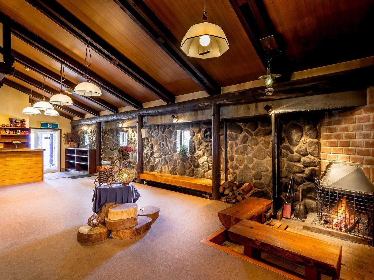 Готель Community House Tyrolien Хакуба Екстер'єр фото