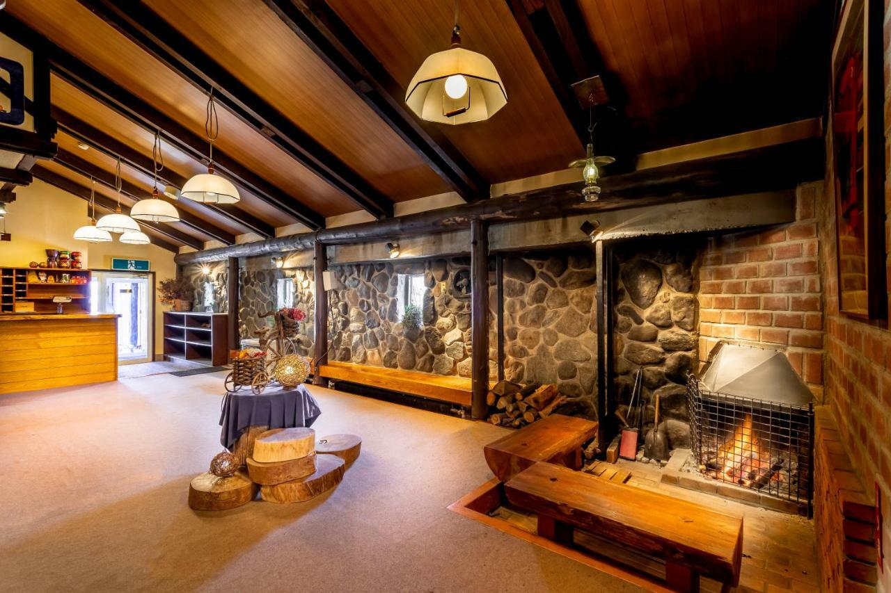 Готель Community House Tyrolien Хакуба Екстер'єр фото