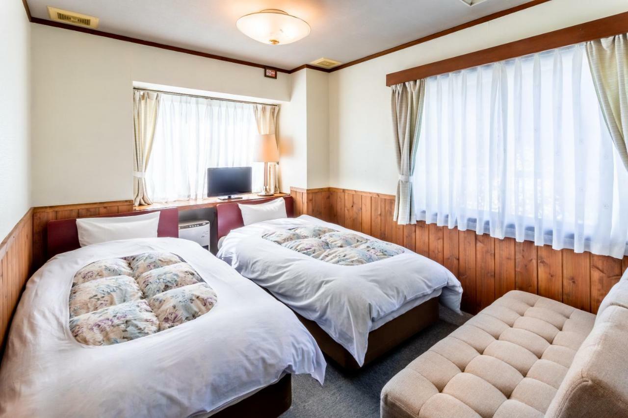Готель Community House Tyrolien Хакуба Екстер'єр фото